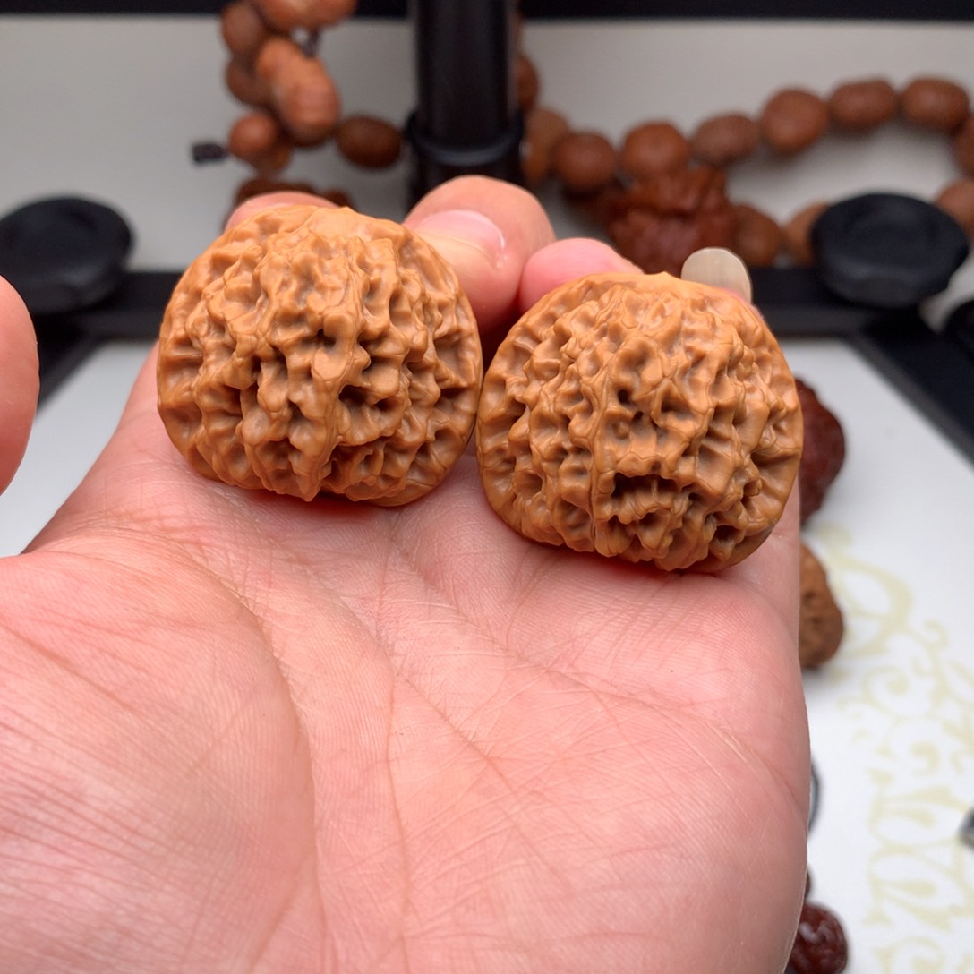 文玩核桃把件秦闷38.5