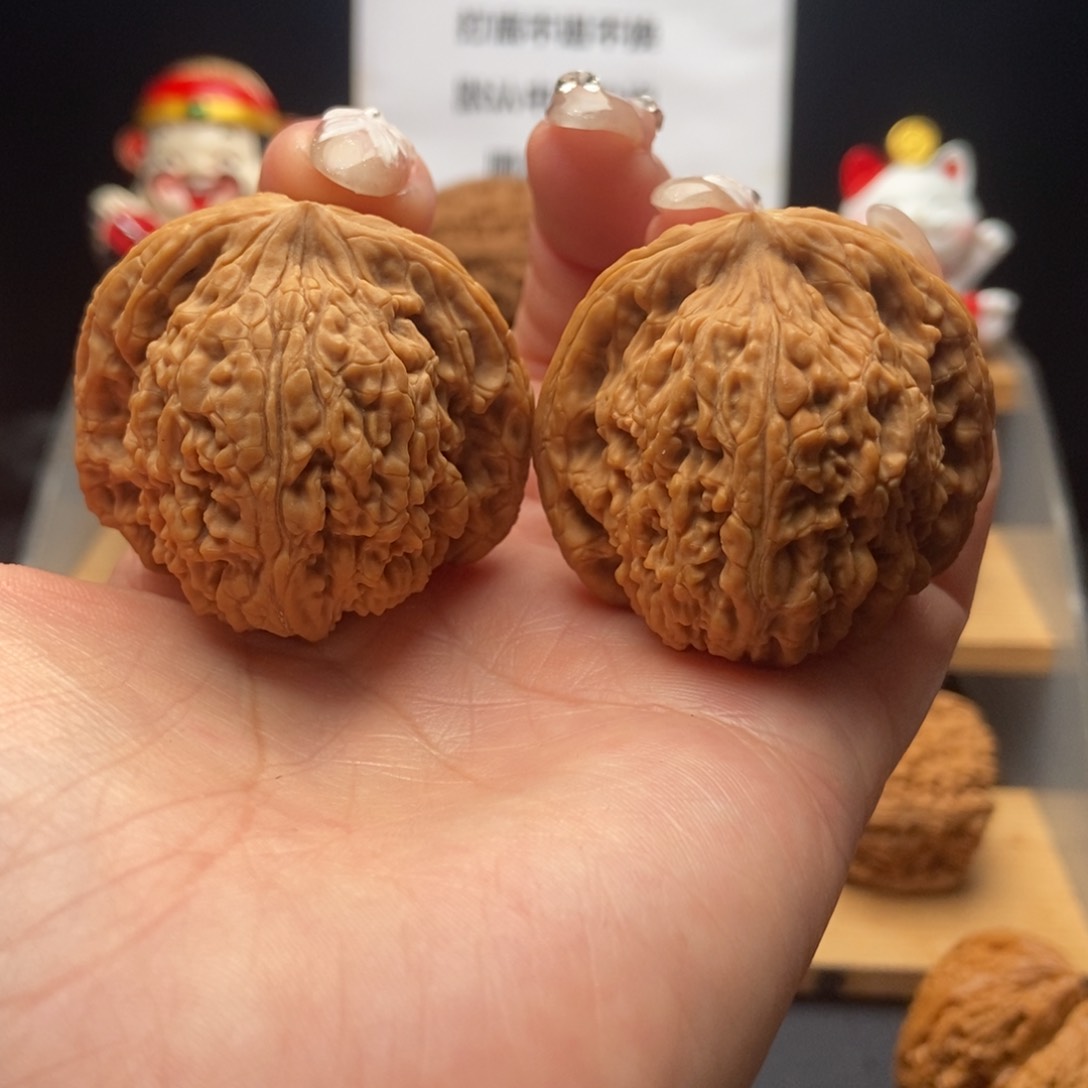 核桃把件40馒头粗棱凹底全品老核