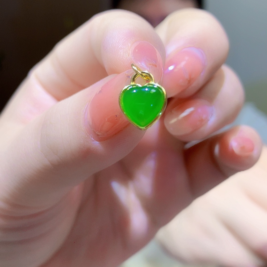 颈饰银S925镀金镶嵌和田玉（碧玉）