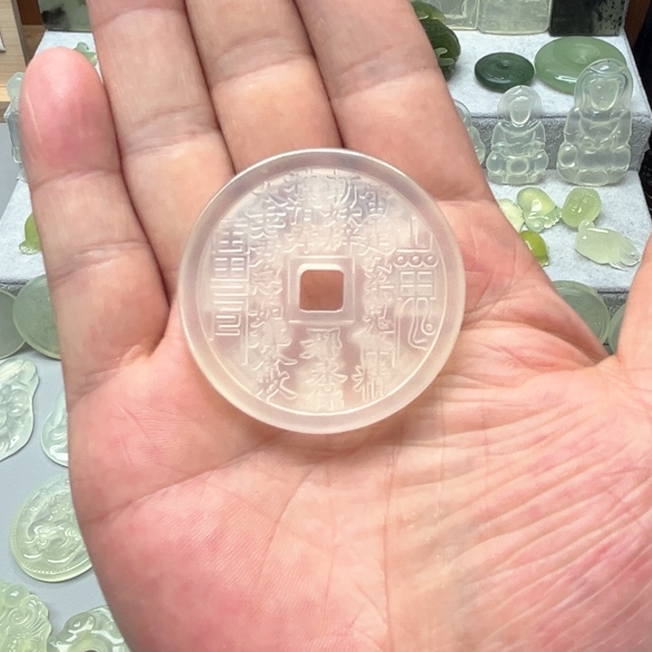 蛇纹石玉颈饰未镶嵌明**丈