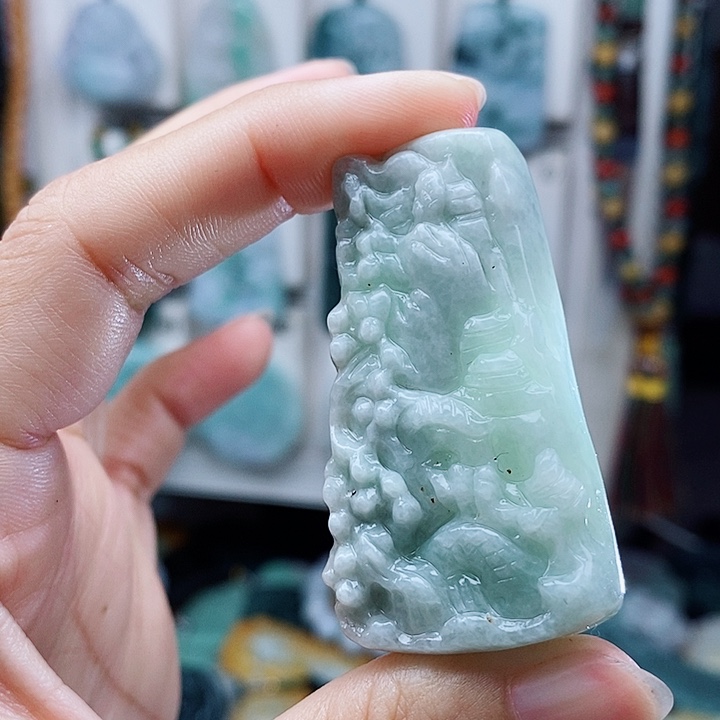 翡翠未镶嵌颈饰翡翠