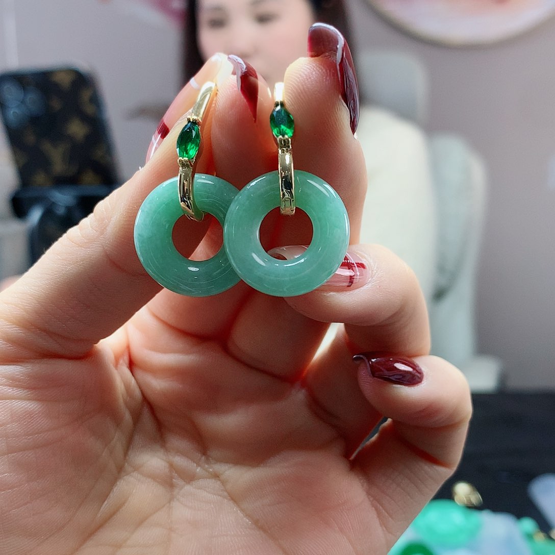 【闪购商品】翡翠耳饰未镶嵌，