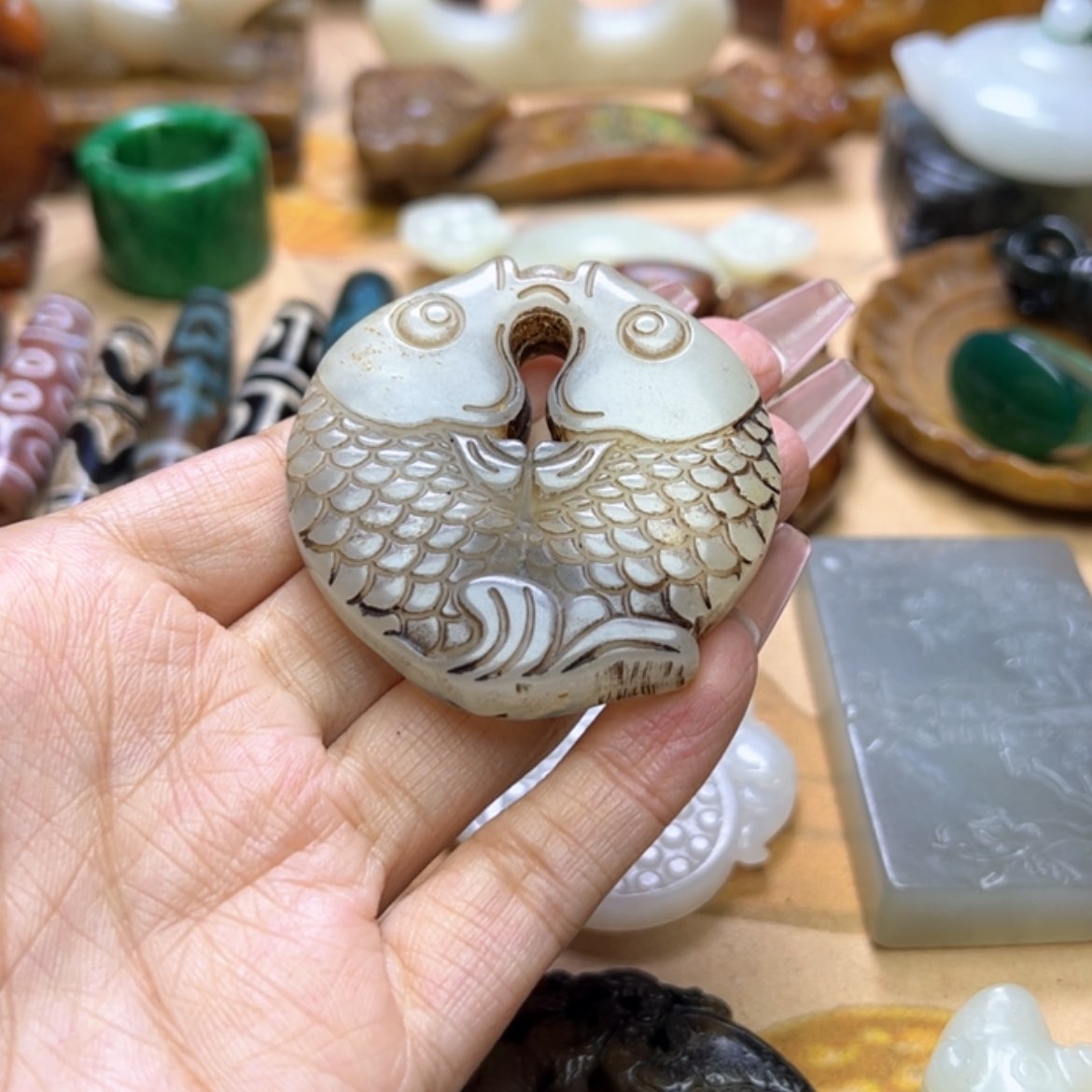 【闪购商品】蛇纹石玉颈饰未镶嵌