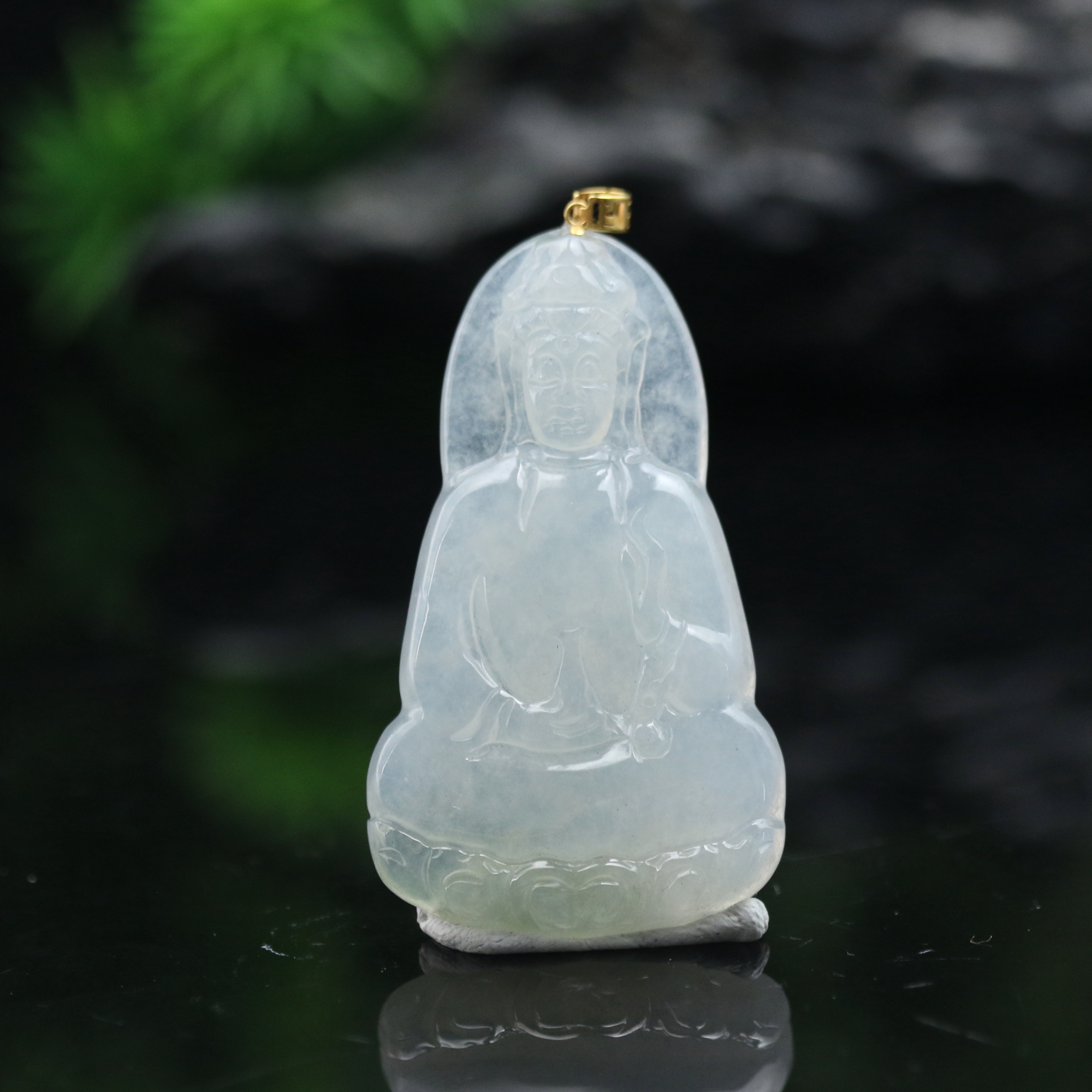 2天然缅甸翡翠A货18k冰观音/300473/上海嘉禾拍卖