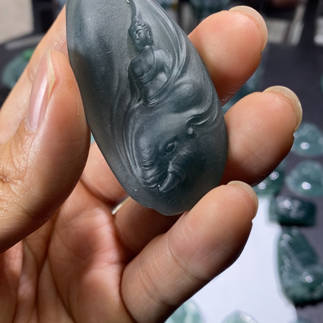 天***…定制翡翠未镶嵌随形普贤