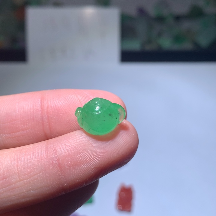 F***r翡翠未镶嵌颈饰挂件