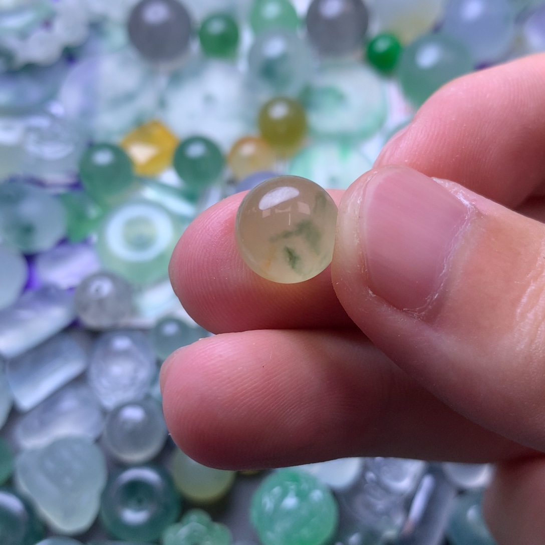 未镶嵌定制翡翠珠子