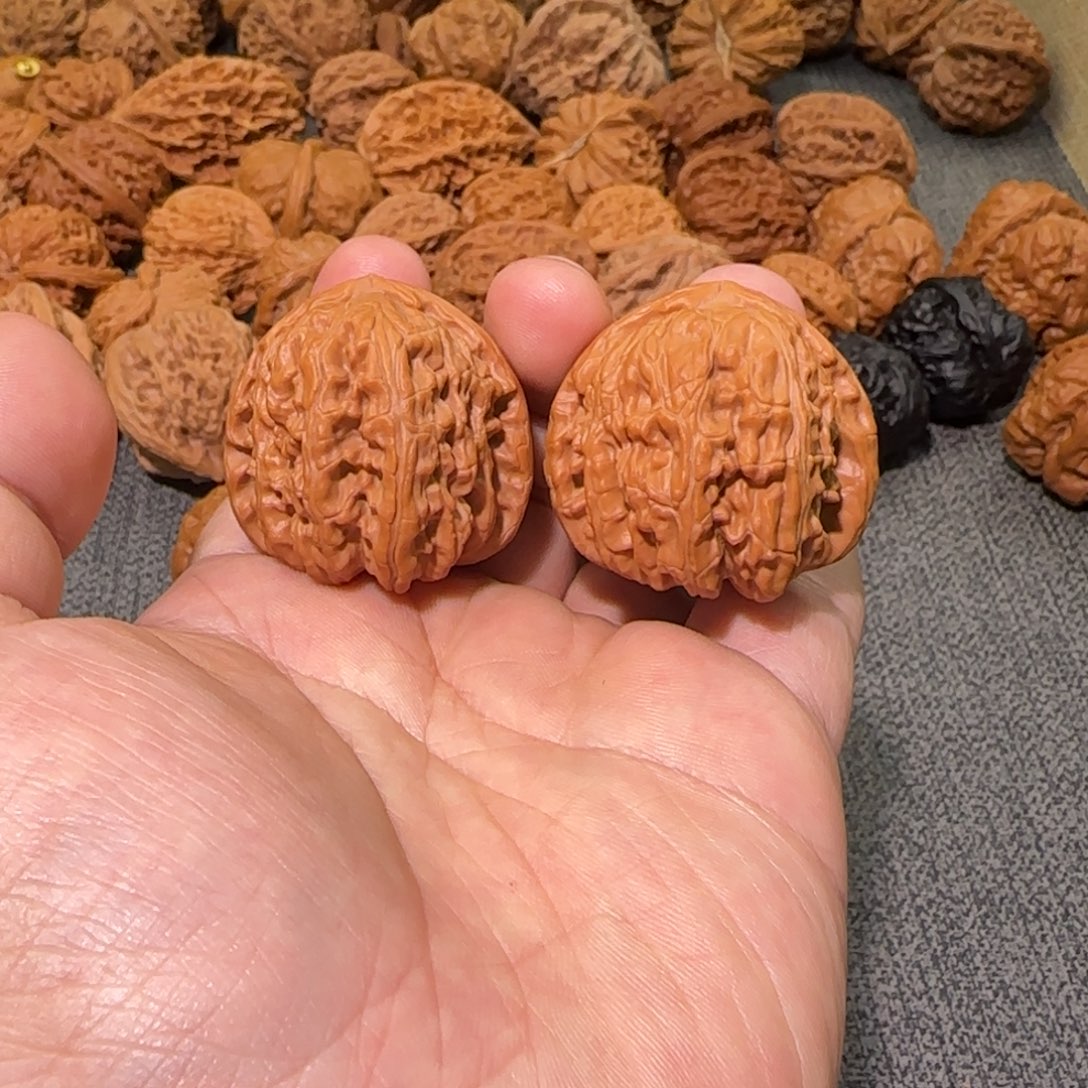 把件文玩核桃38三角白