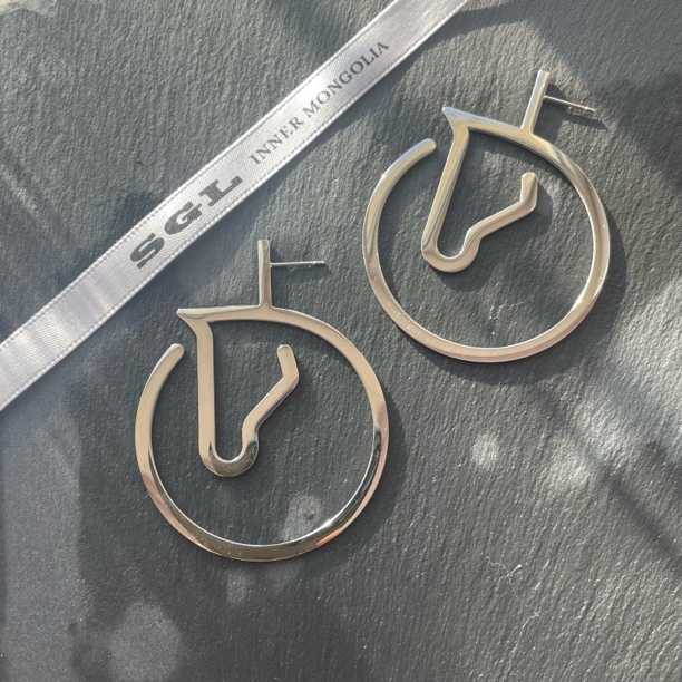 钛钢耳饰 SGL原创设计蒙古包元素马年马头书签耳钉时尚百搭气质