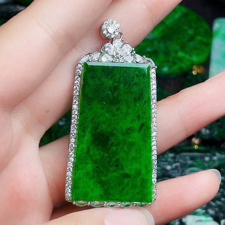 翡翠银S925镶嵌颈饰多样性