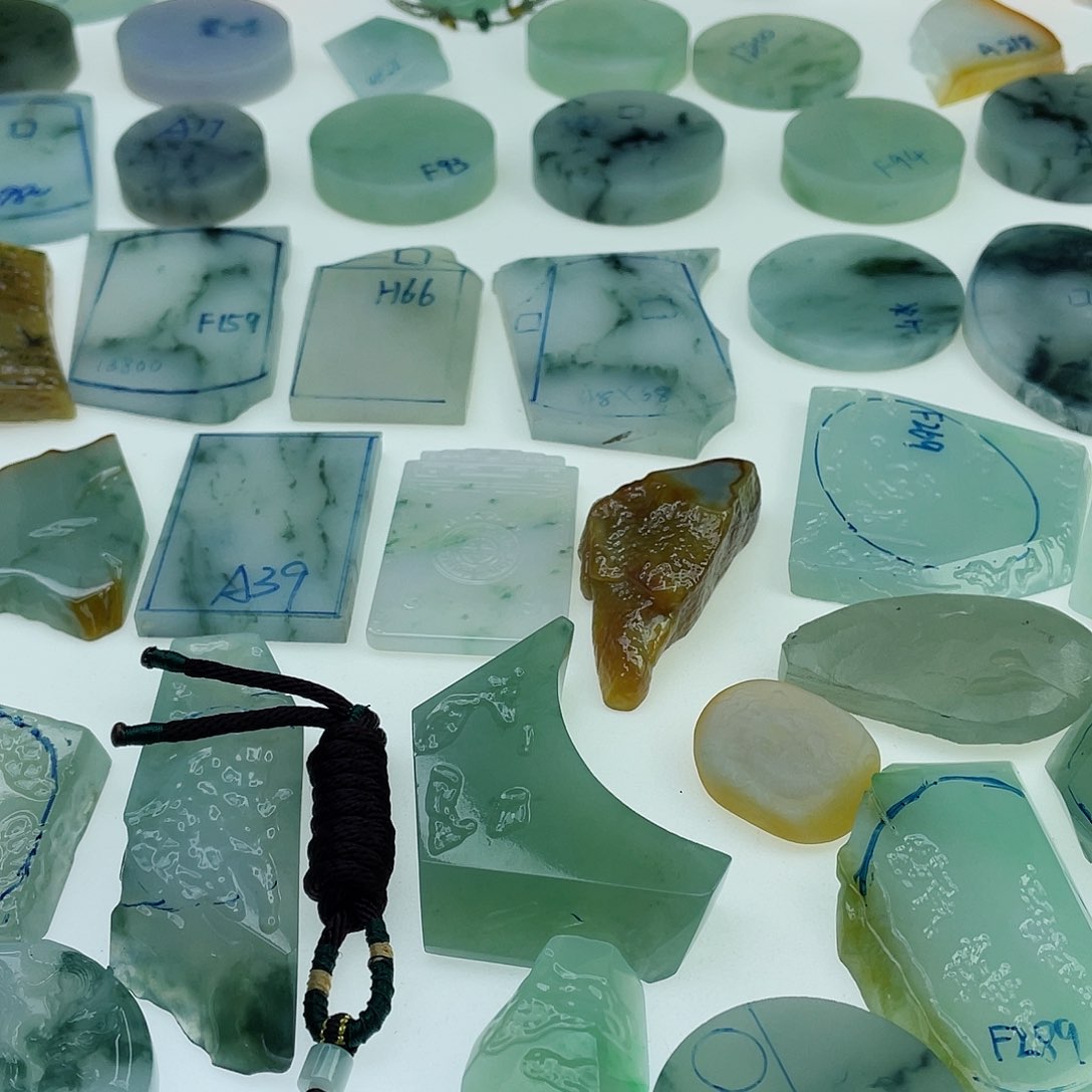 定制翡翠未镶嵌客服咨询链接