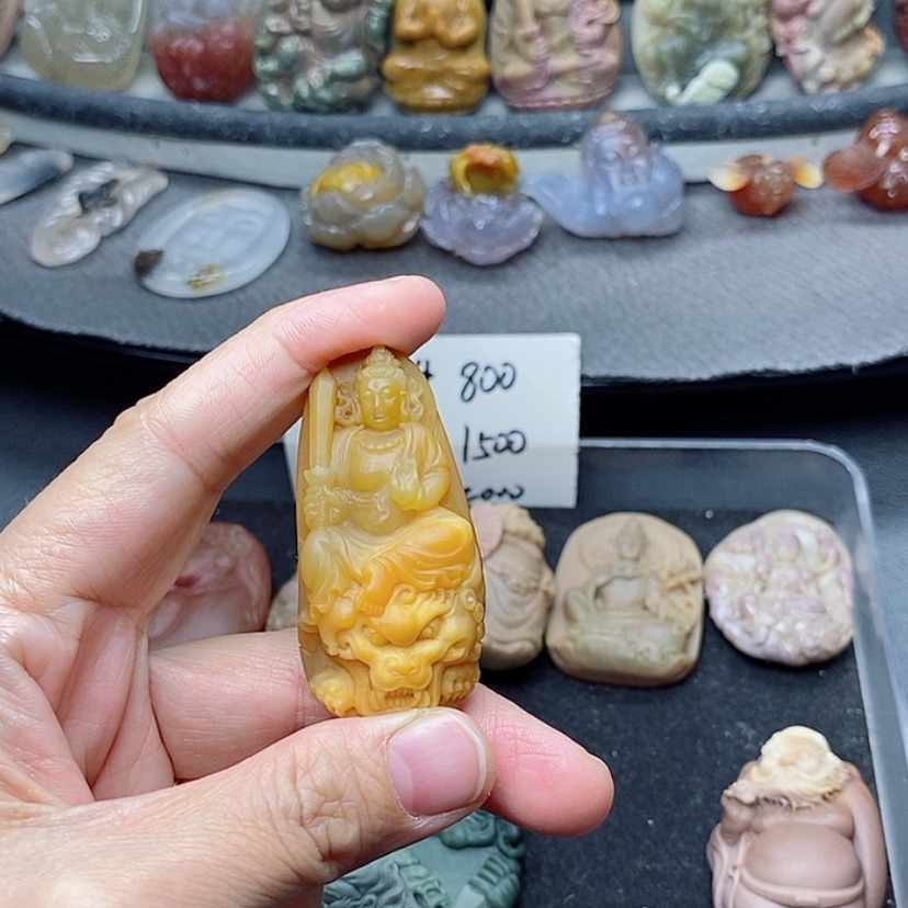 【闪购商品】定制石英质玉吊坠未镶嵌