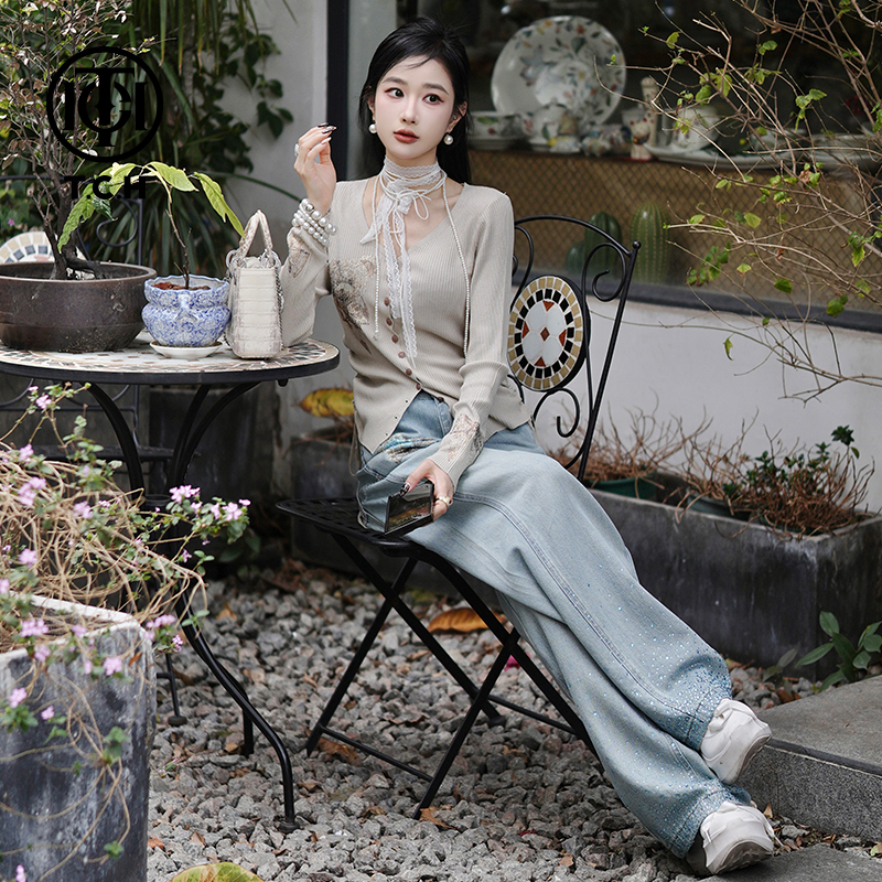 TCH现货烫钻小狮子高腰直筒裤子牛仔裤女T750E5053轻奢tch