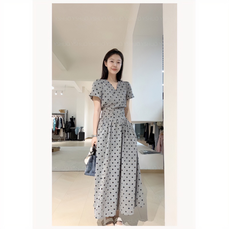 YSHUO【嘉伯丽尔】波点法式气质显瘦小众V领短袖长裙两件套装 6191