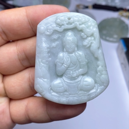 颈饰未镶嵌翡翠翡翠