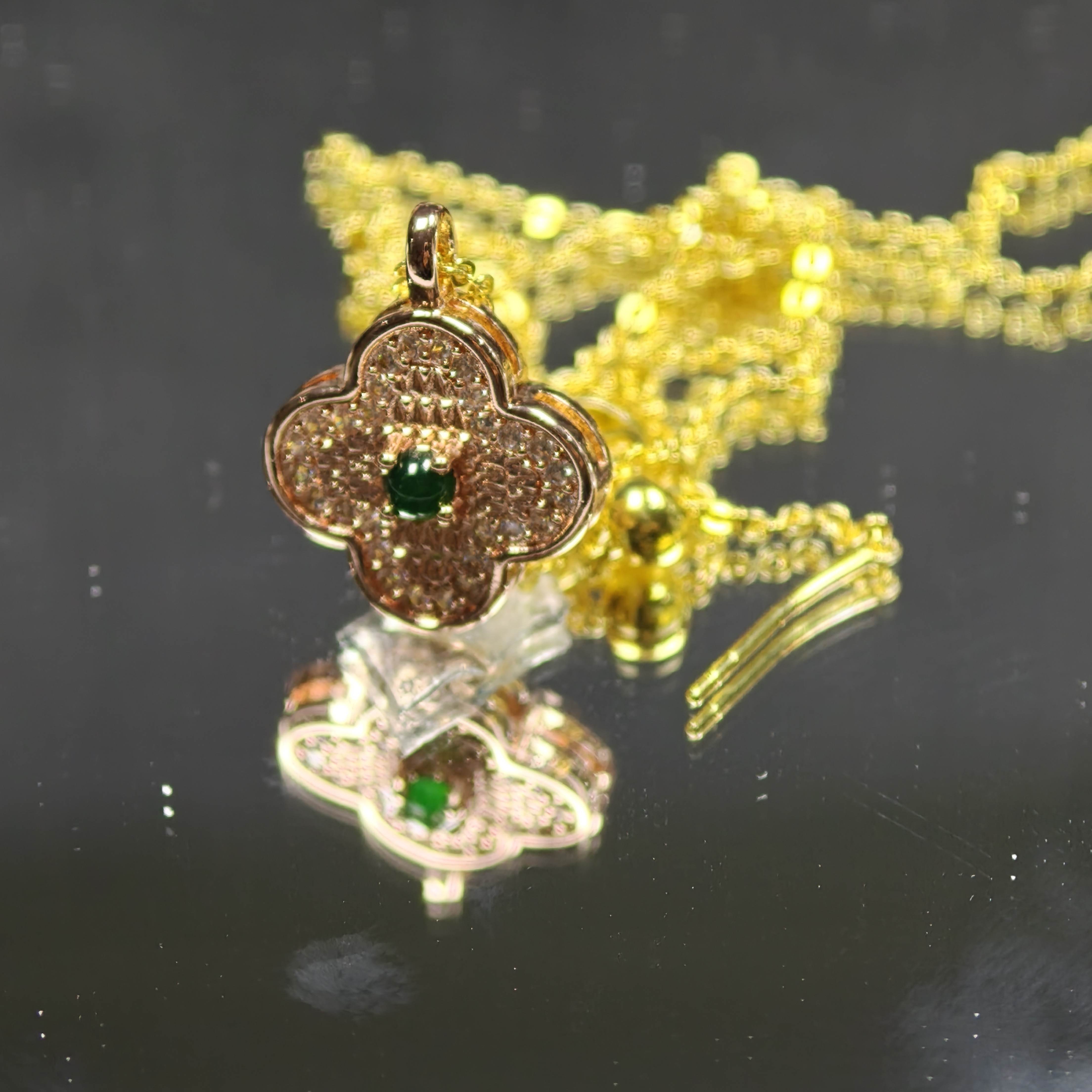 A货翡翠天然四叶草轻奢时尚女款百搭经典吊坠