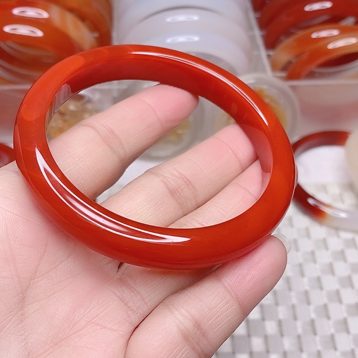 玛瑙/玉髓手镯未镶嵌祈*安