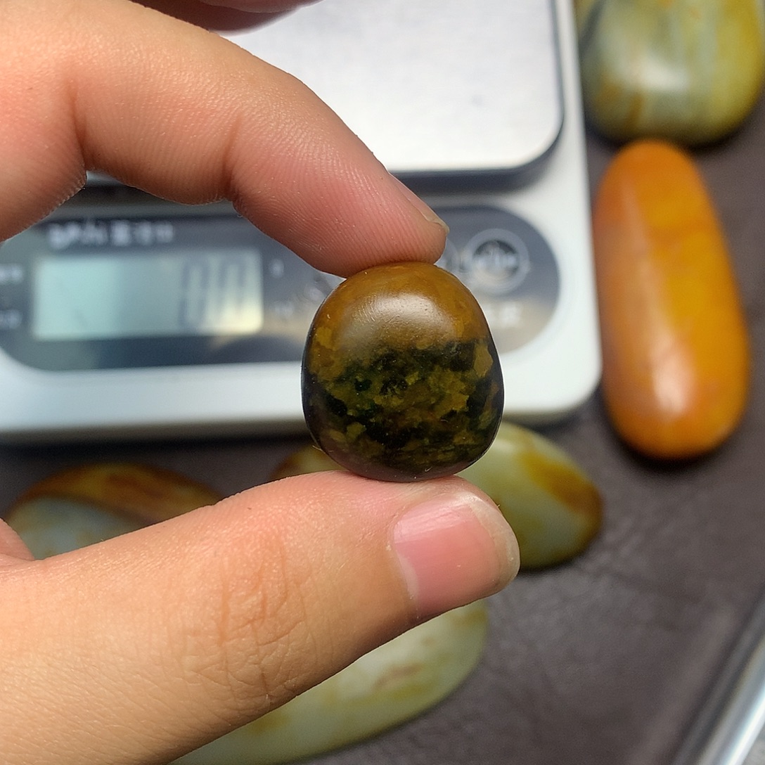 和田玉（糖玉）未镶嵌挂件