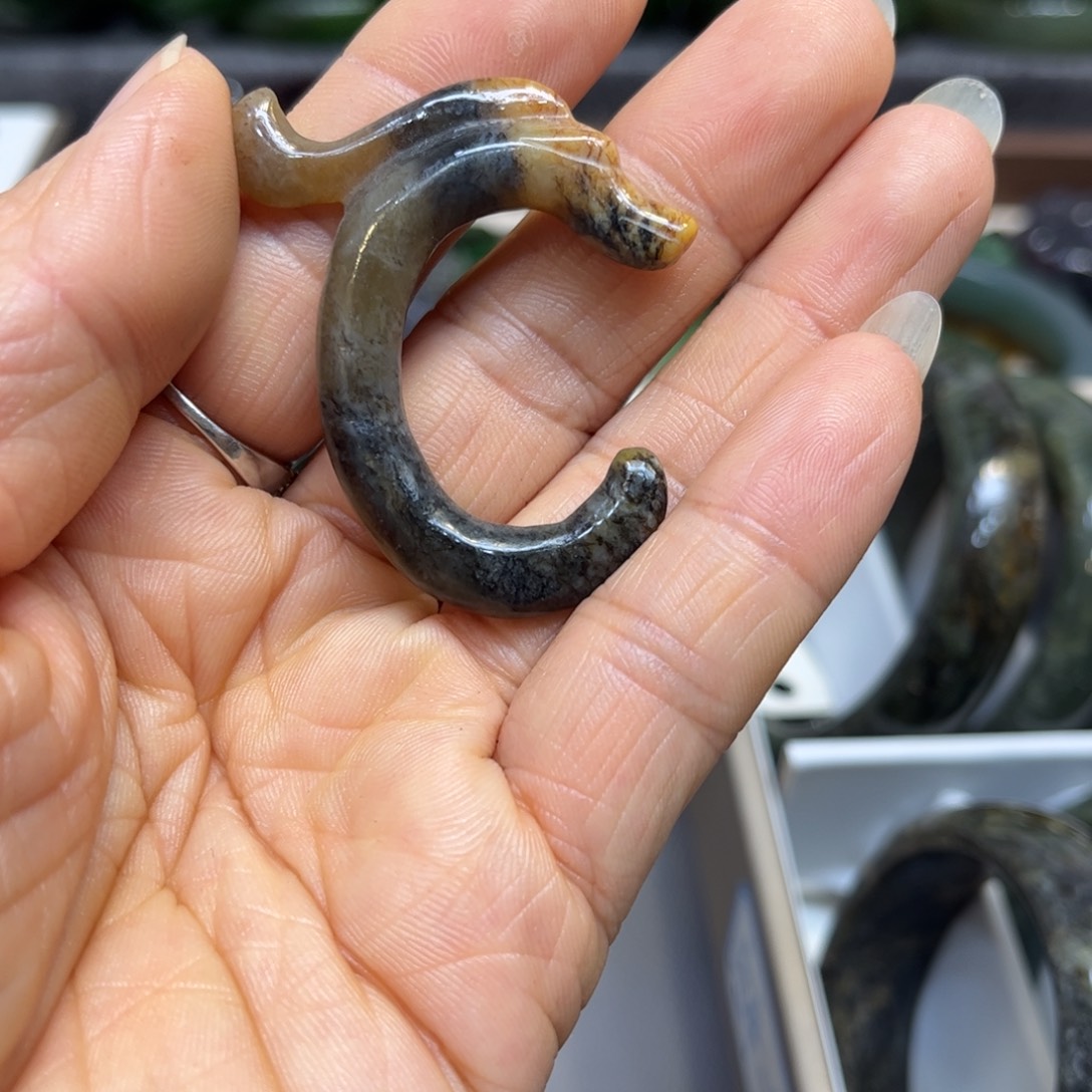 和田玉（糖玉）未镶嵌颈饰