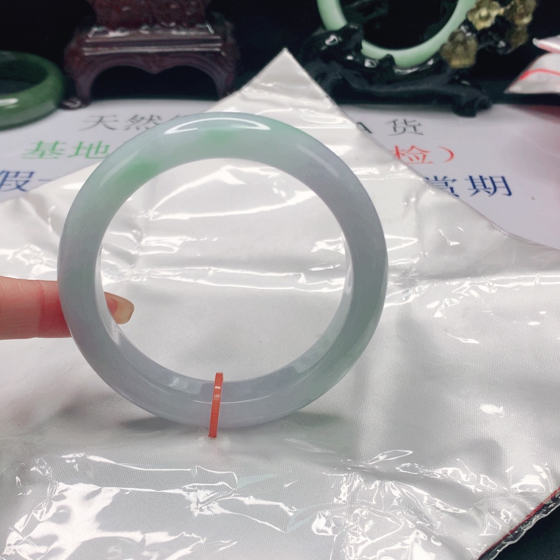 翡翠手镯未镶嵌缅甸天然A货翡翠