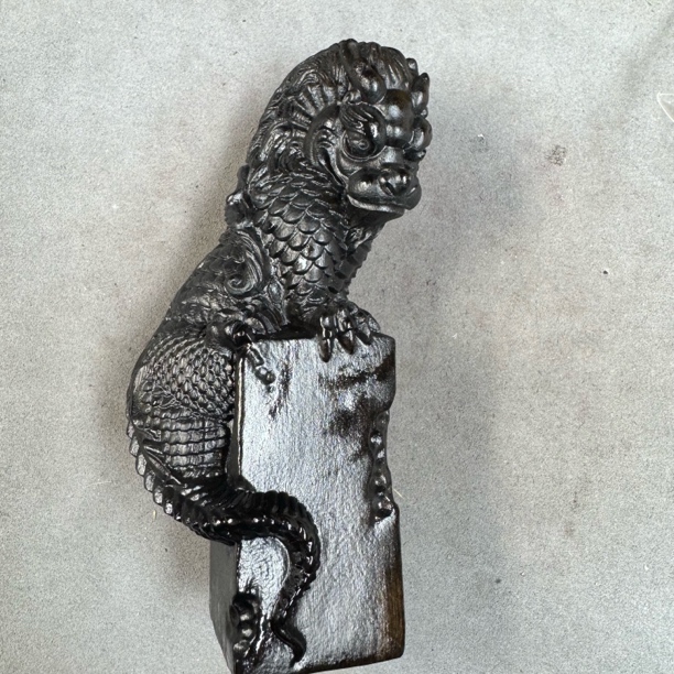 B502沉木雕刻摆件