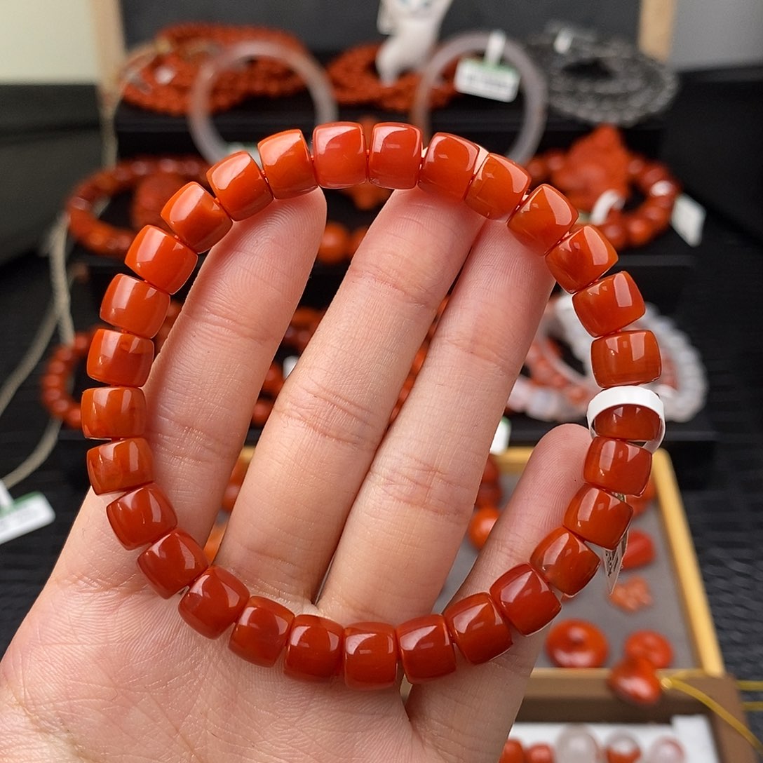 南红玛瑙未镶嵌四川凉山瓦西直切手串8mm