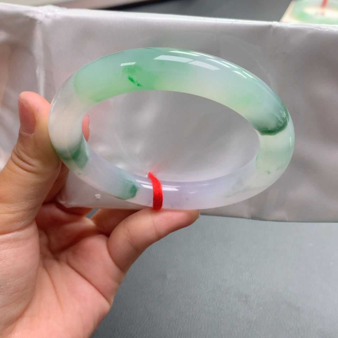 翡翠未镶嵌手镯22号59.5胖圆冰胶特色绿花（大圈口必入）