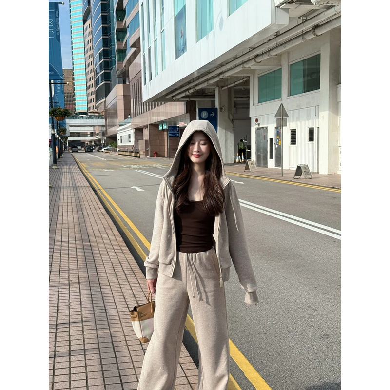 WAN2“律动莫兰迪”轻奢极简慵懒休闲气质百搭减龄女士运动套装