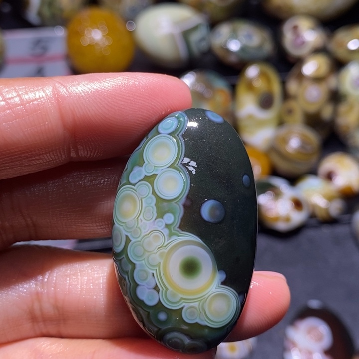 玛瑙/玉髓未镶嵌珠宝半成品147