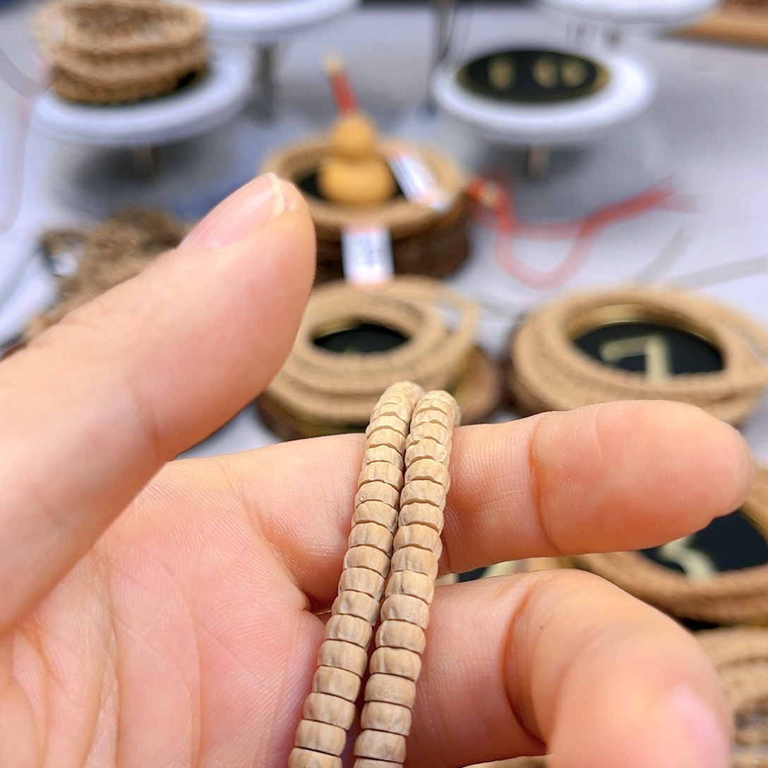 柏香籽/百香籽吊坠逍*