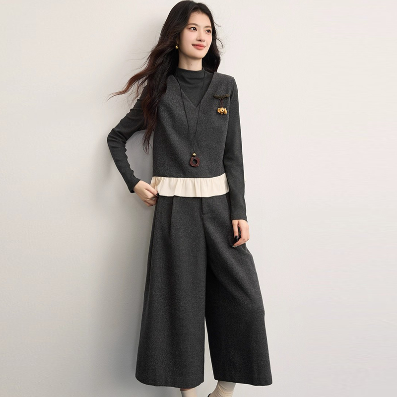 12.3早预告款冬季新款百搭毛呢马甲裤子洋气三件套装  NTS683252