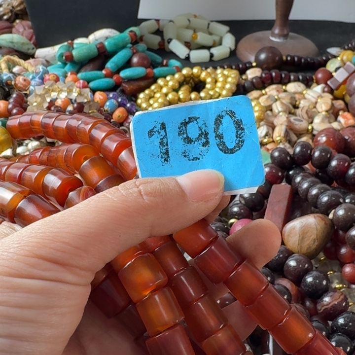 M***Y玛瑙/玉髓未镶嵌颈饰