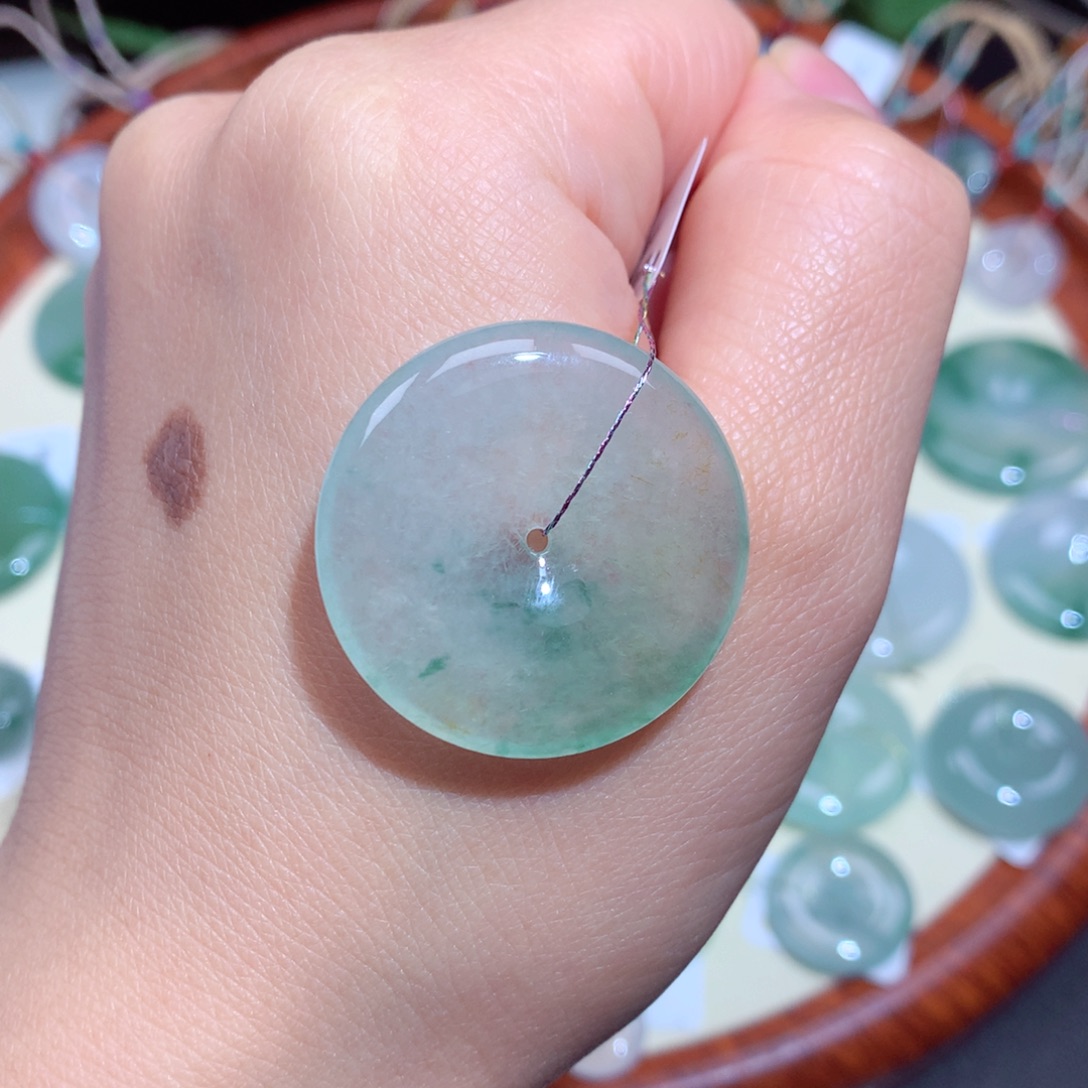 翡翠未镶嵌颈饰翡翠吊坠32