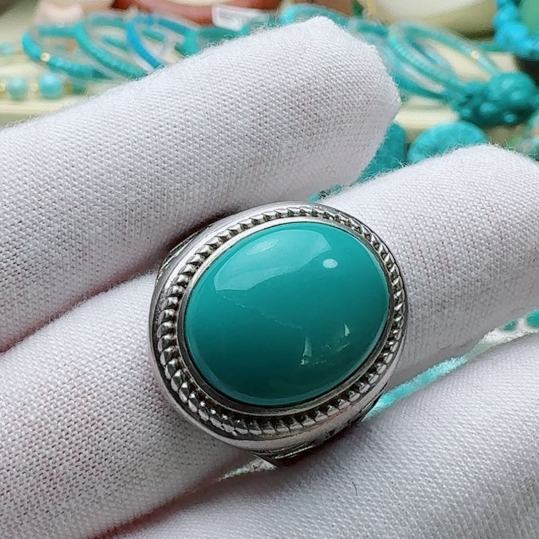 绿松石银S925镶嵌高瓷玉化绿大蛋面男戒