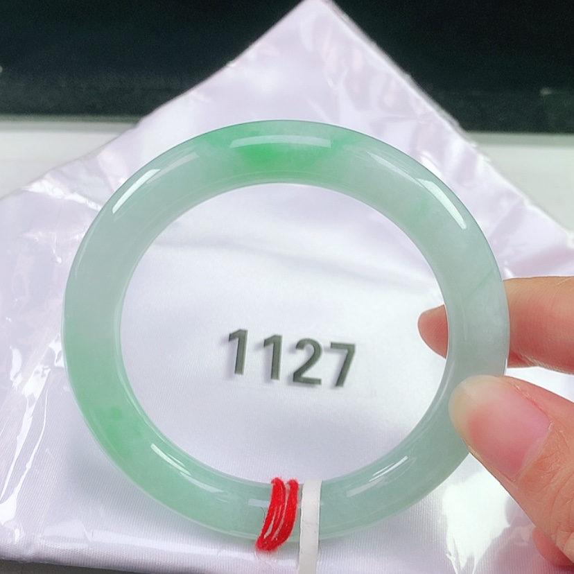 【闪购商品】未镶嵌手镯翡翠