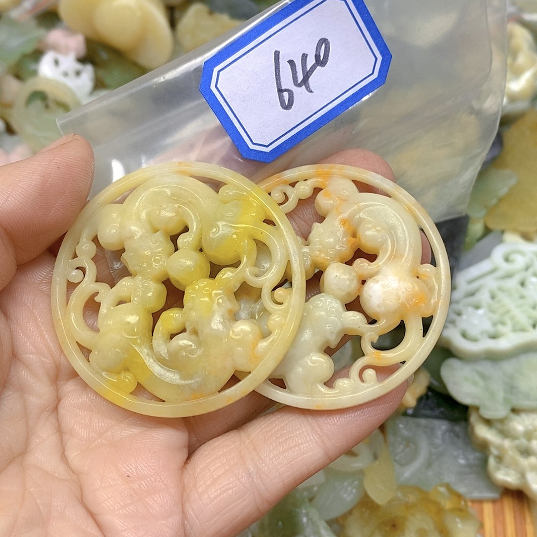 蛇纹石玉颈饰未镶嵌火**@640