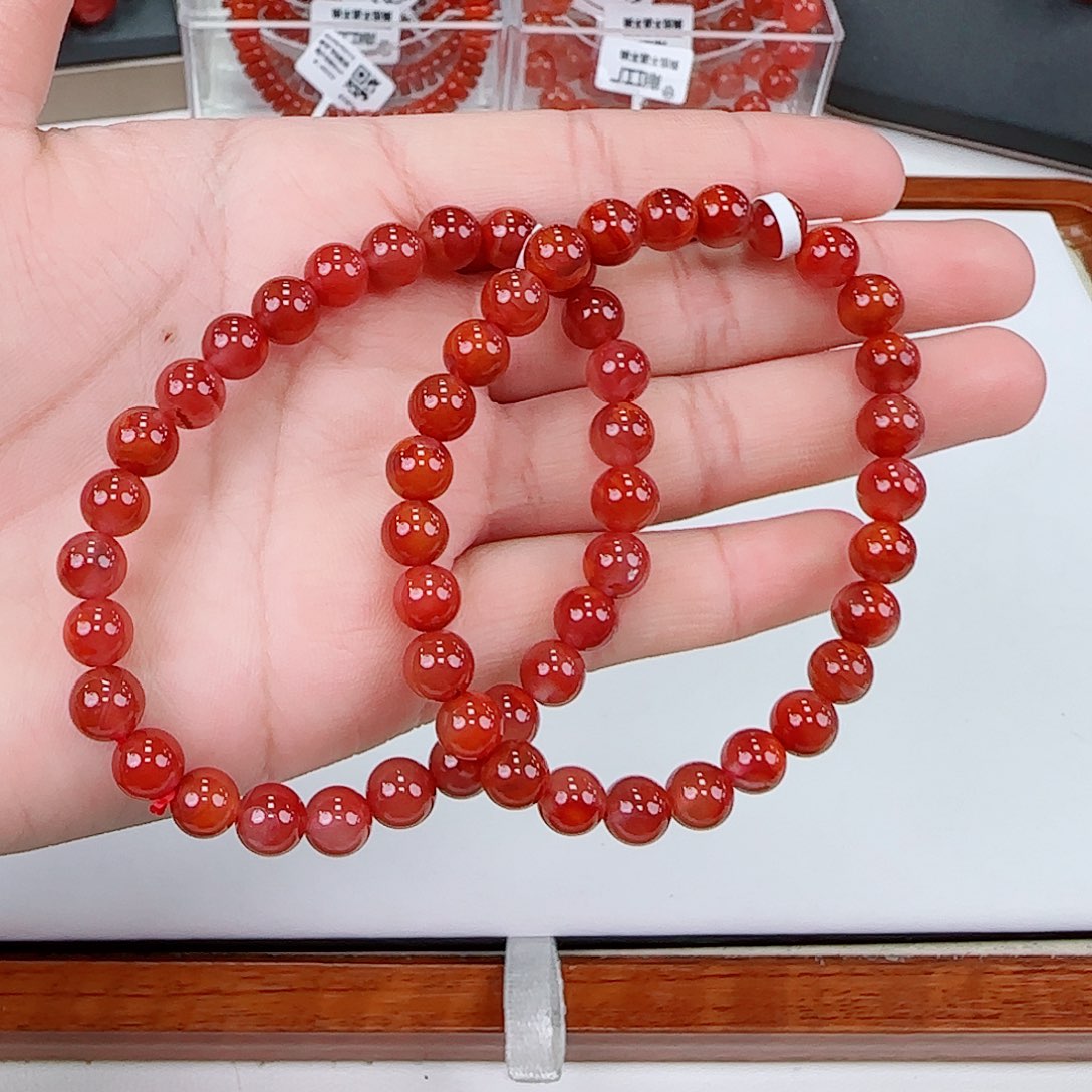南红玛瑙瓦西单圈7mm（多样式发其一）未镶嵌
