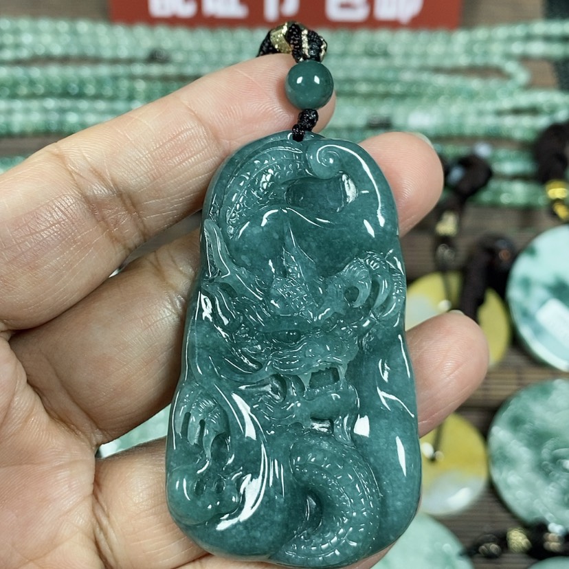 【闪购商品】翡翠颈饰未镶嵌玉吊坠翡翠玉随性龙牌