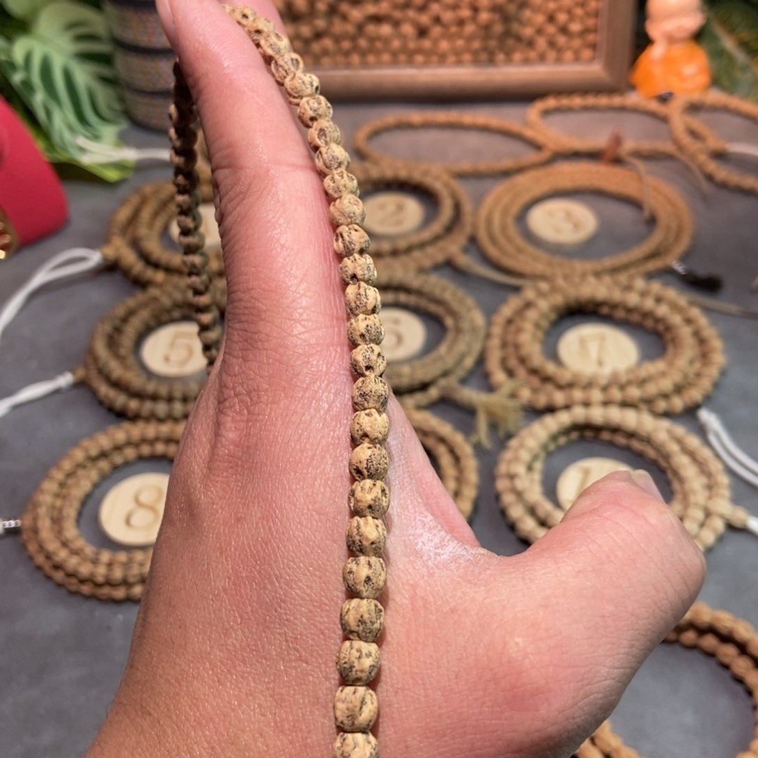 柏香籽/百香籽吊坠发**呆