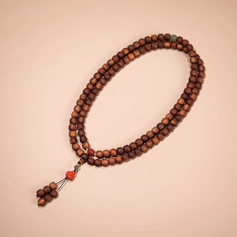 沉香“上海沉香国际”富森向阳坡留疤老料红土108配宝-白楠