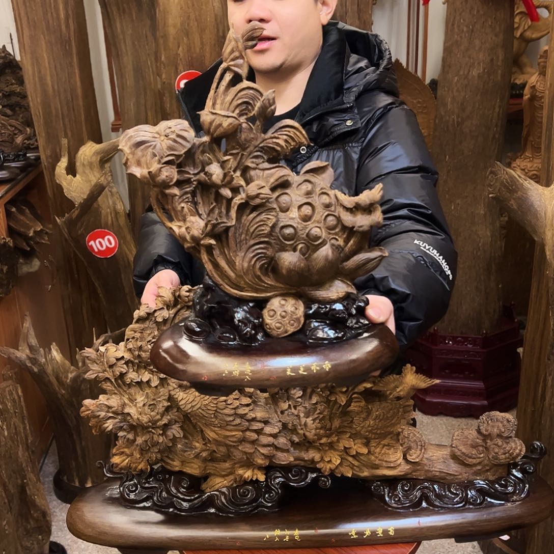 沉香摆件努****?+底座………