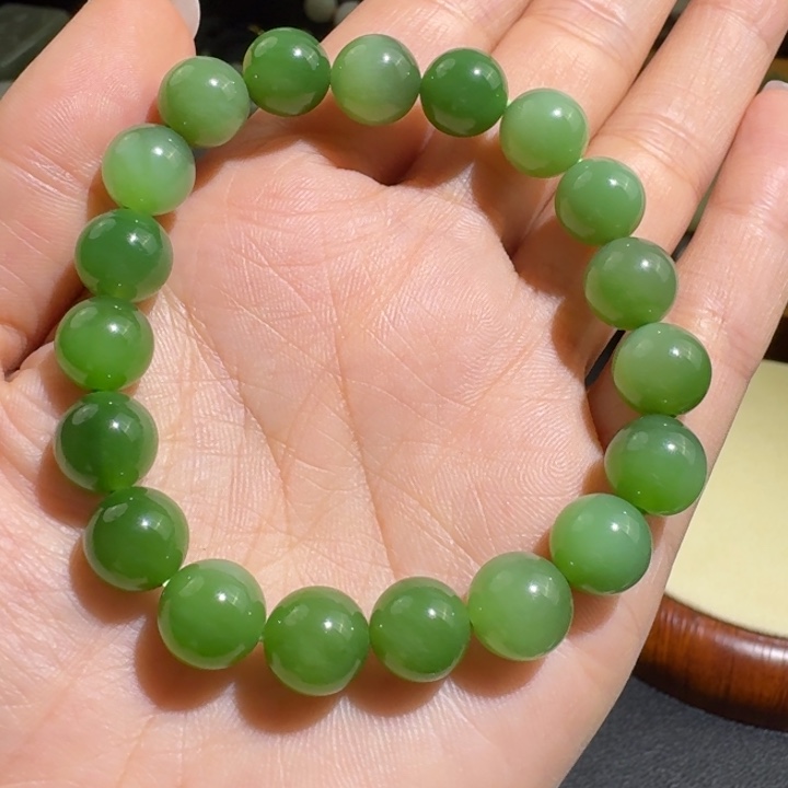 和田玉（碧玉）未镶嵌手链起荧光