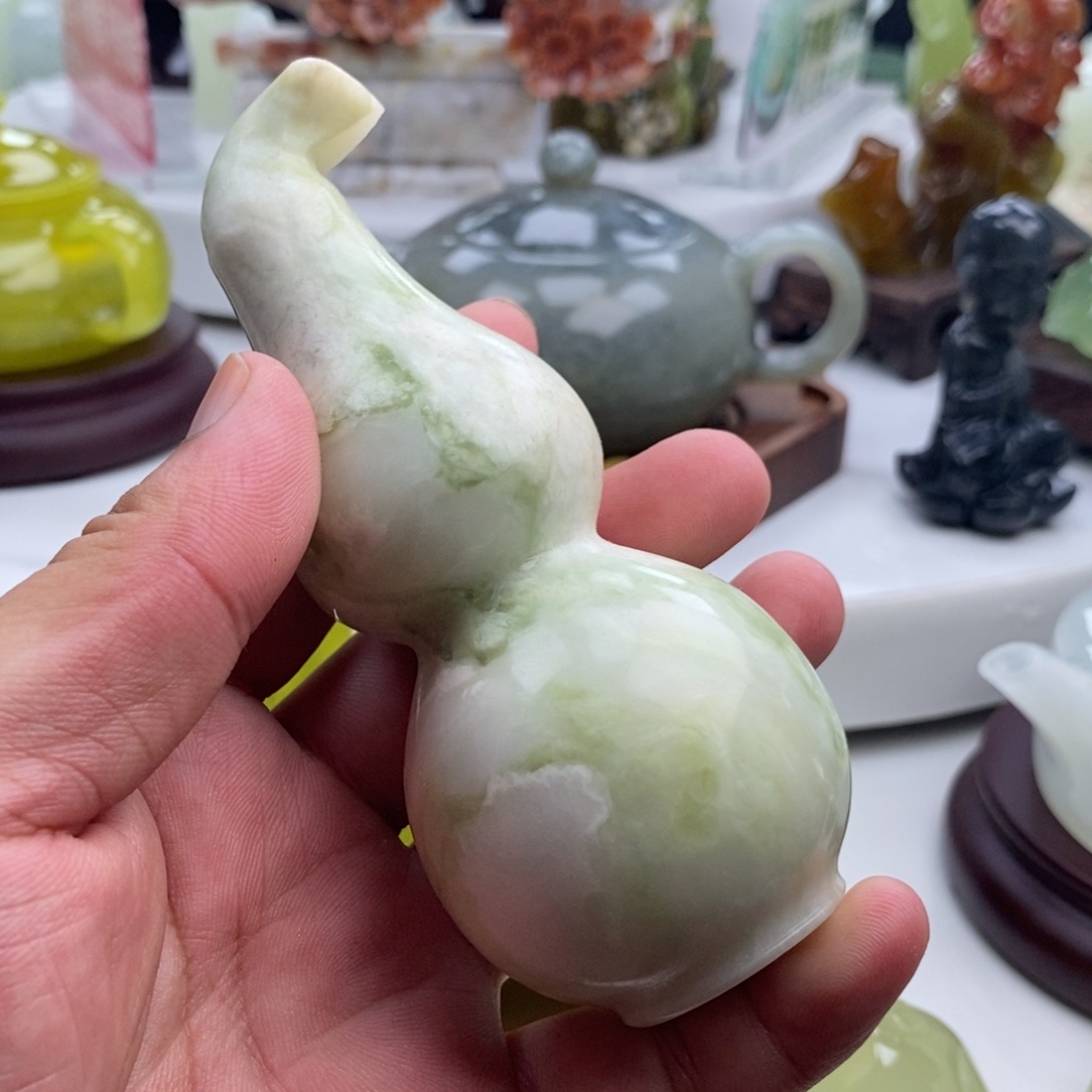 未镶嵌岫玉四大名玉手把件