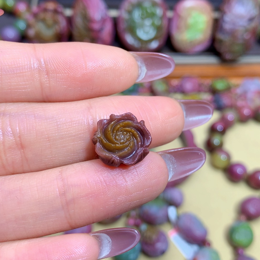 玛瑙挂件未镶嵌盐源