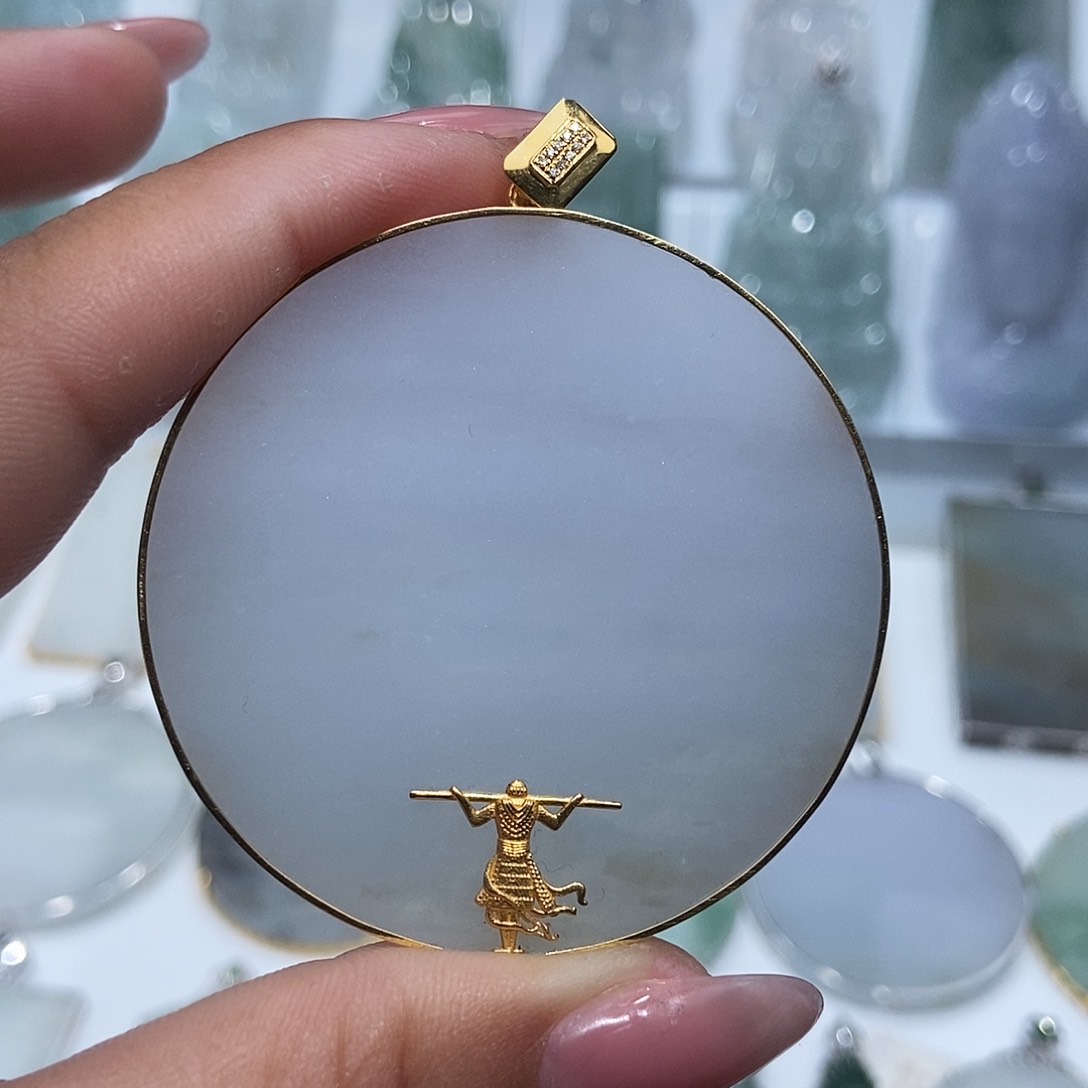 翡翠吊坠(不含链)18K金镶嵌