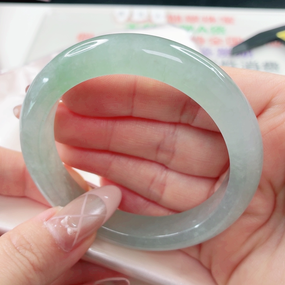 取***意翡翠未镶嵌手镯55.8x593