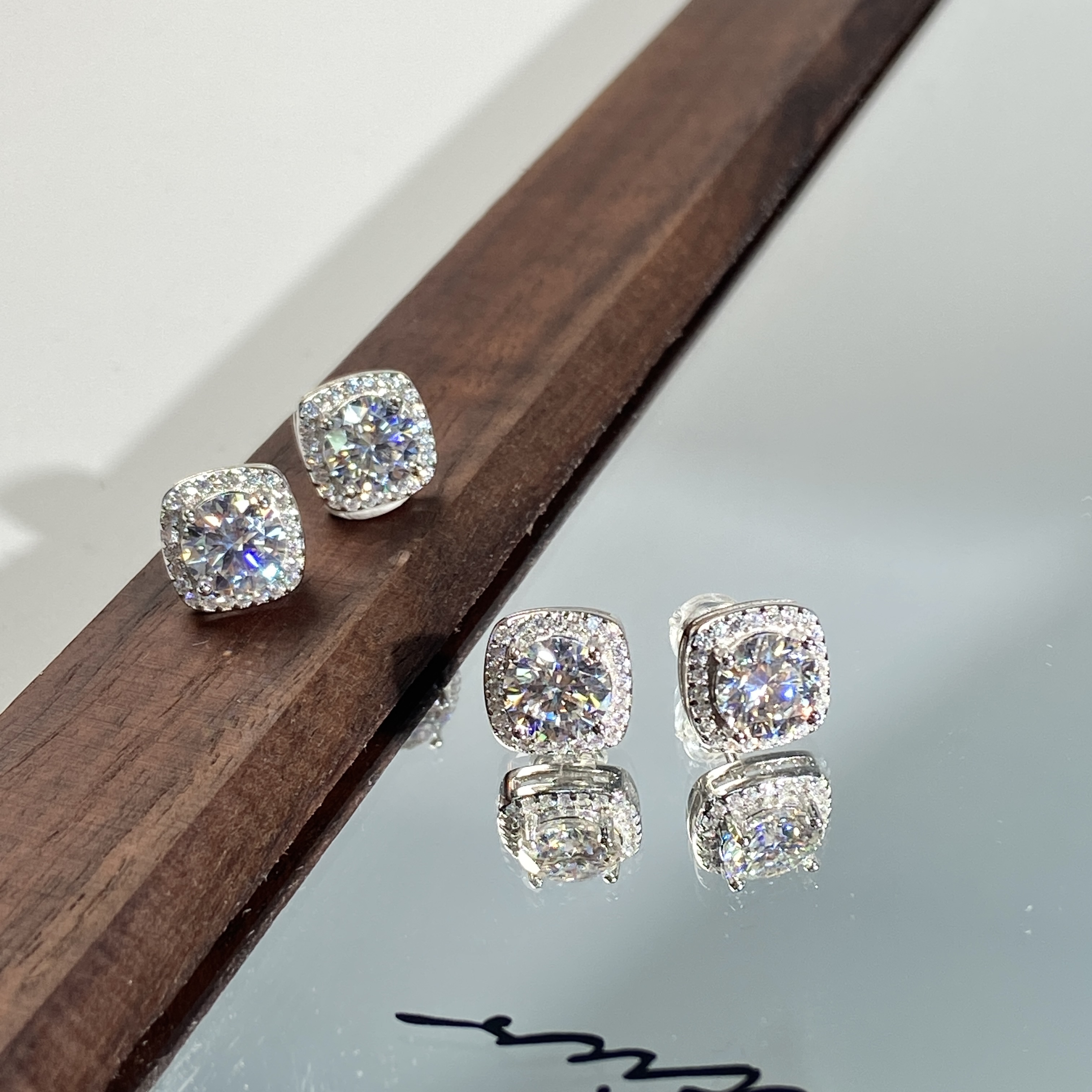 925银莫桑石银制品 【星浩珠宝】莫桑耳钉5-9T43L166【多样性发一件】