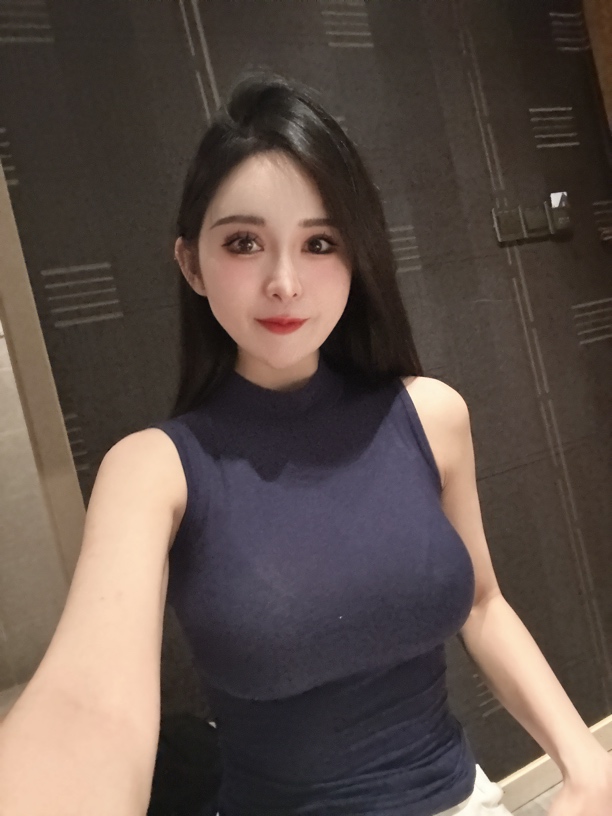 6888夏季半高领无袖修身显瘦女式上衣，薄款透气遮副乳
