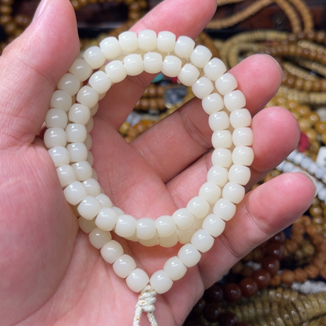 白玉菩提吊坠菩提籽