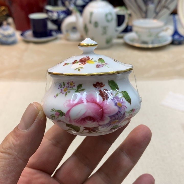 瓷片哈哈哈哈哈哈